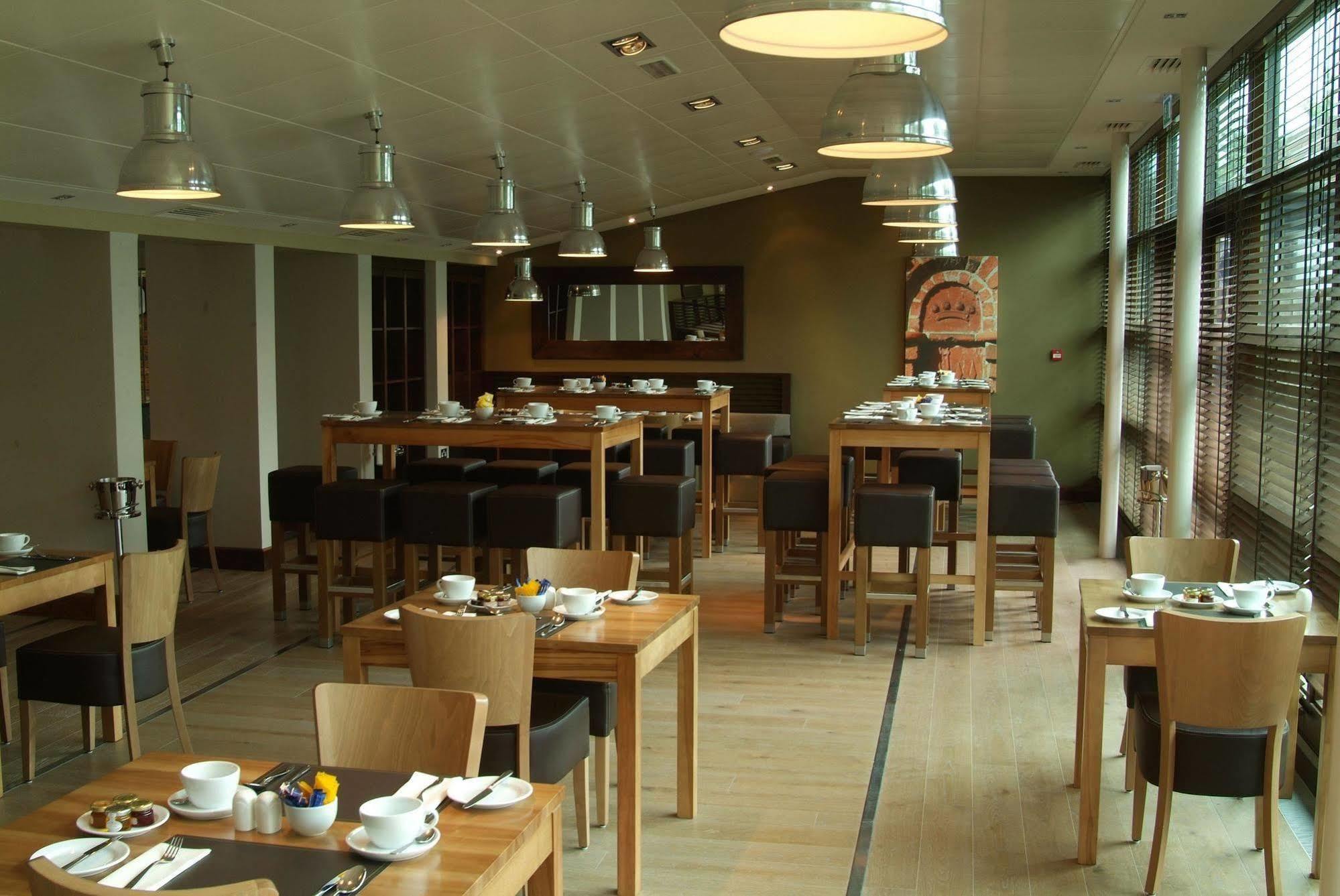Denham Grove Hotel Bagian luar foto